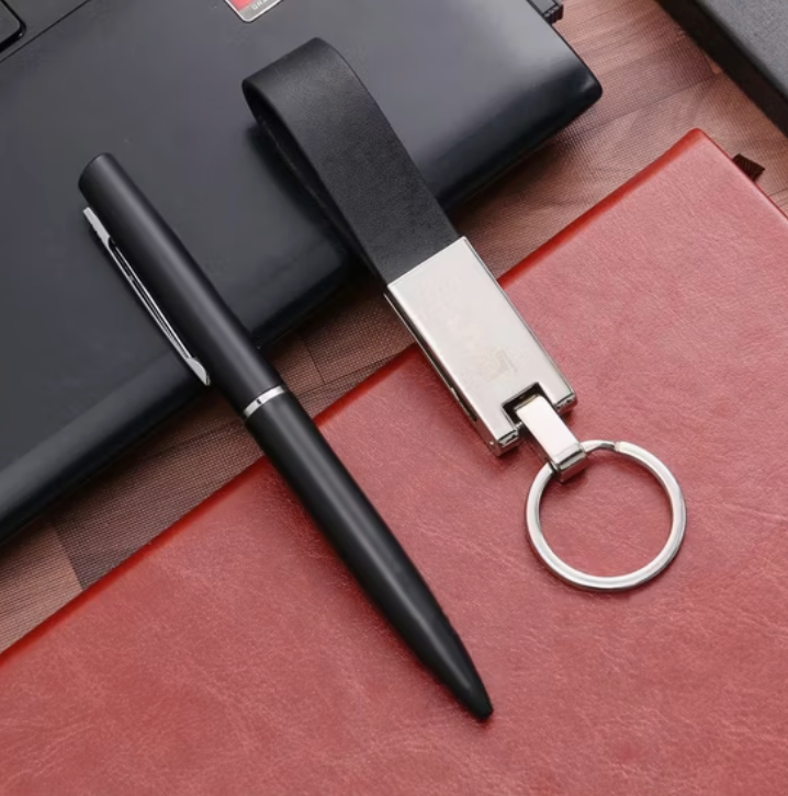 Luxury Pen & Keychain Gift Set – Customizable, Perfect Gift for Men