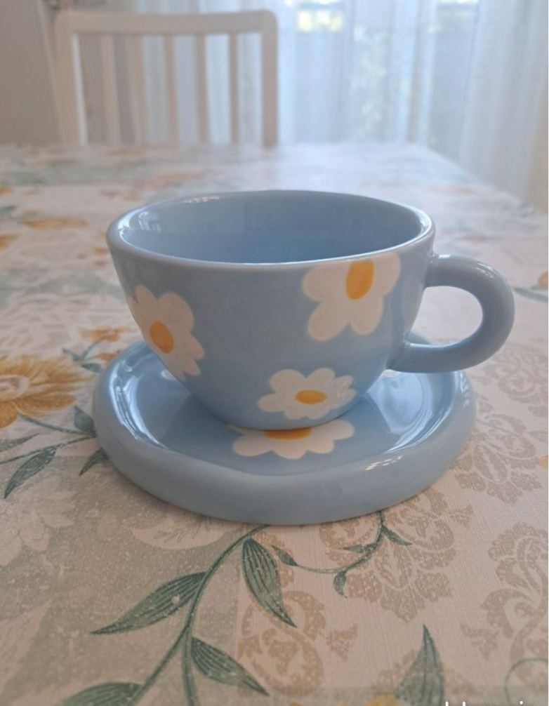 Juego de taza y platillo de cerámica Blue Daisy V1800-3