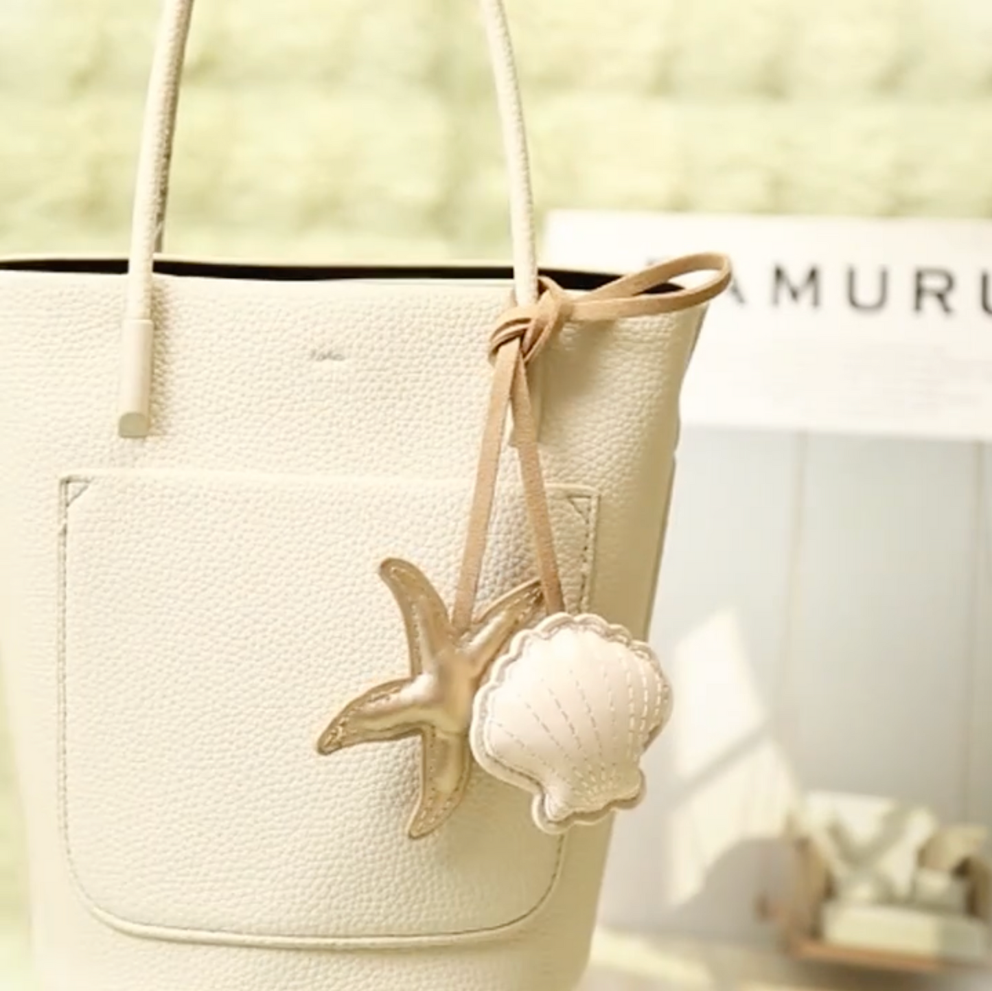 Shell & Starfish Charm Keychain (CA095-3)