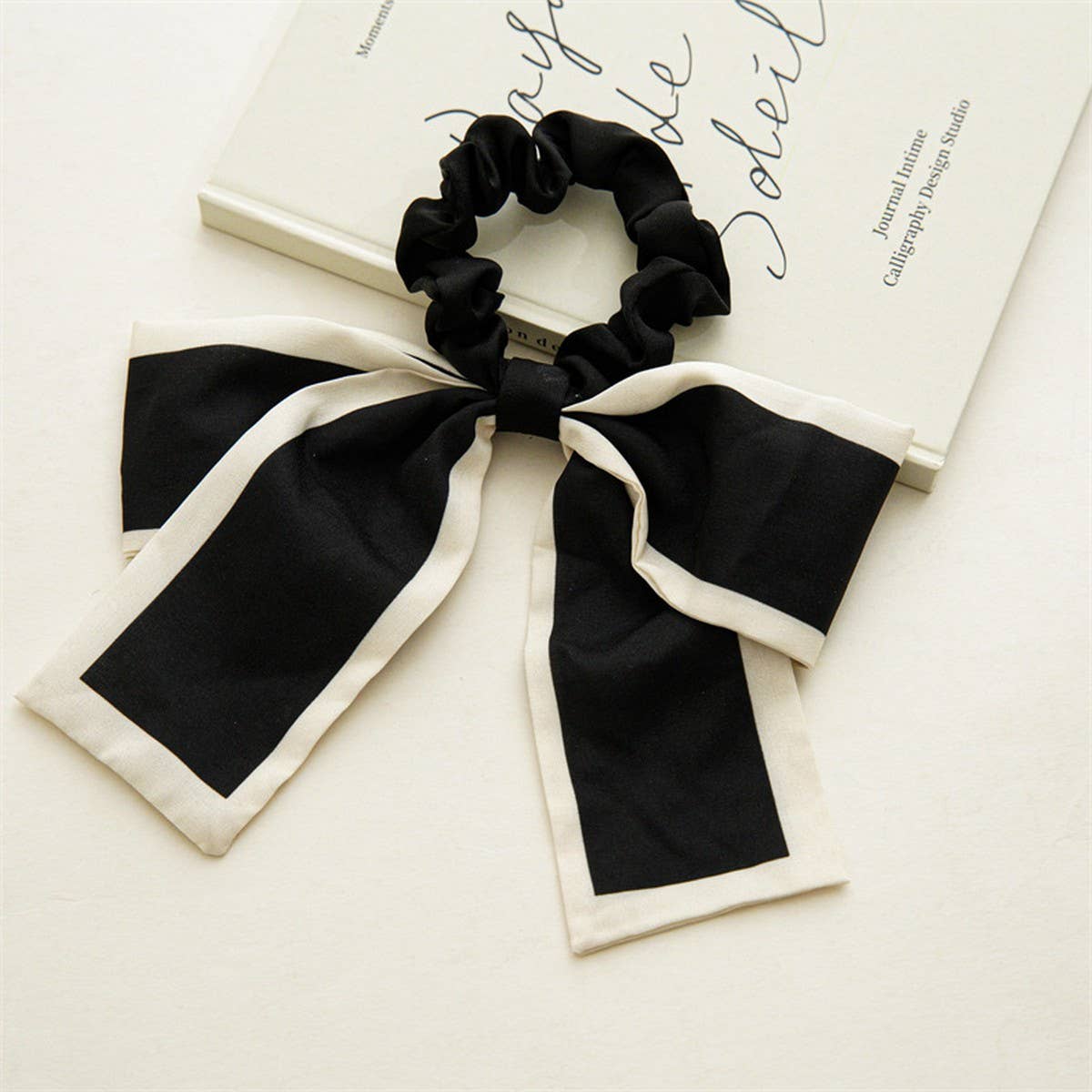 Elegant Bow Scrunchie with Ribbon 🎀