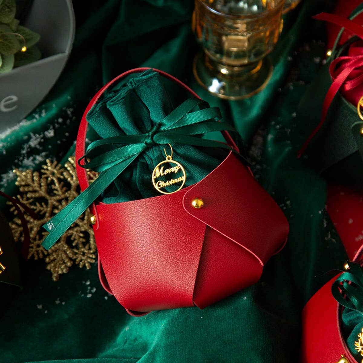 Christmas Mini Gift Bag with Drawstring Pouch – 1 Piece 🎄🎁
