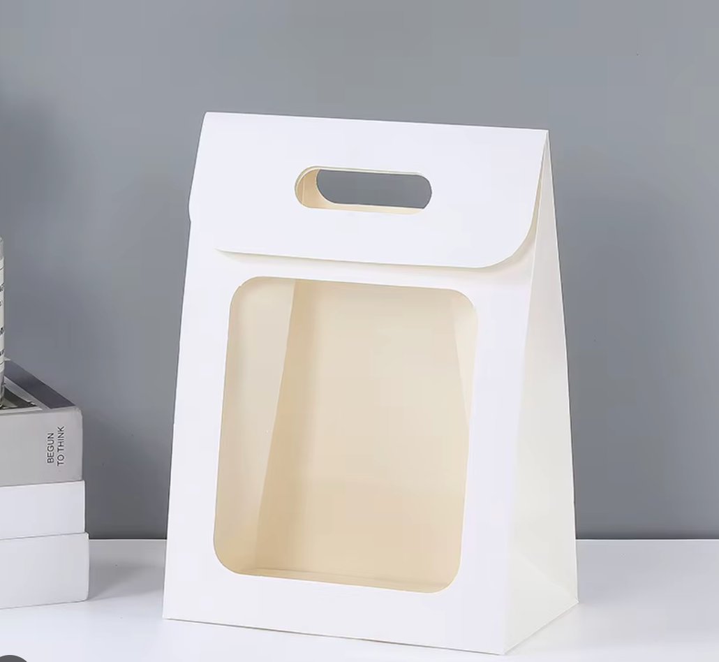 Caja de regalo con ventana transparente y asa / 597-11