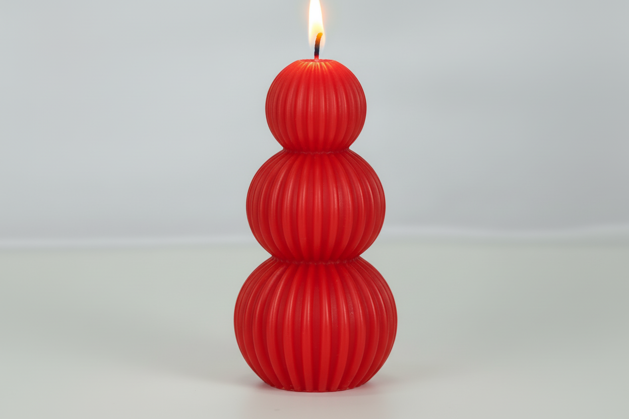 Sculptural Ribbed Candle (CA057-1)