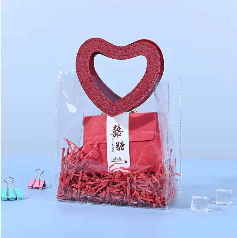 Bolsa de regalo de PVC transparente con forma de corazón y asa / 597-12