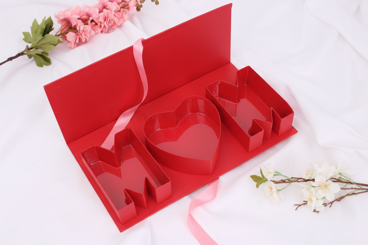 “MOM” Gift Box – Heart-Shaped Flower Arrangement Box 💝 CA485